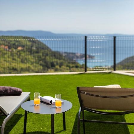 Royal Hilltop Residence Labin  Buitenkant foto