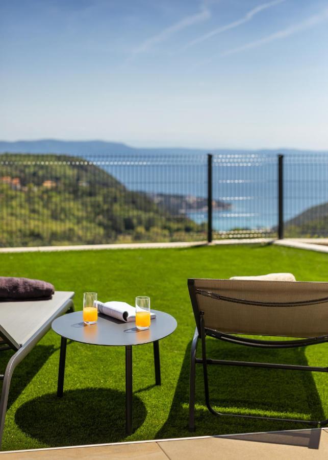 Royal Hilltop Residence Labin  Buitenkant foto