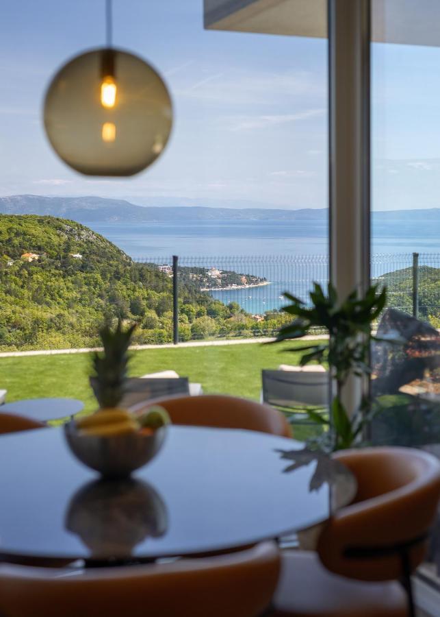 Royal Hilltop Residence Labin  Buitenkant foto
