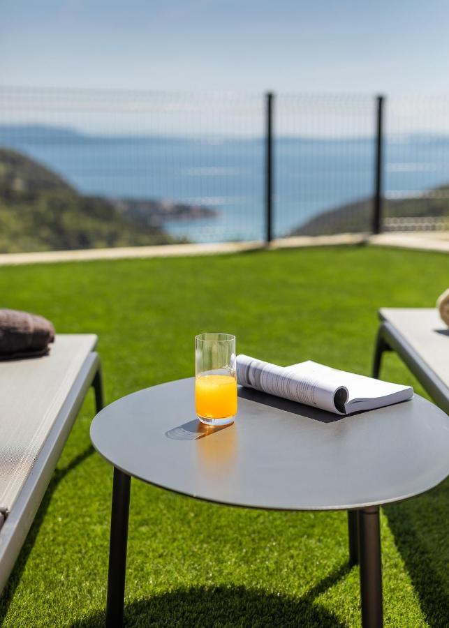 Royal Hilltop Residence Labin  Buitenkant foto